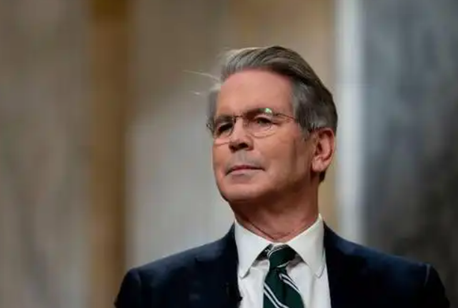 美国财长预计特朗普关税到7月或恢复之前水平