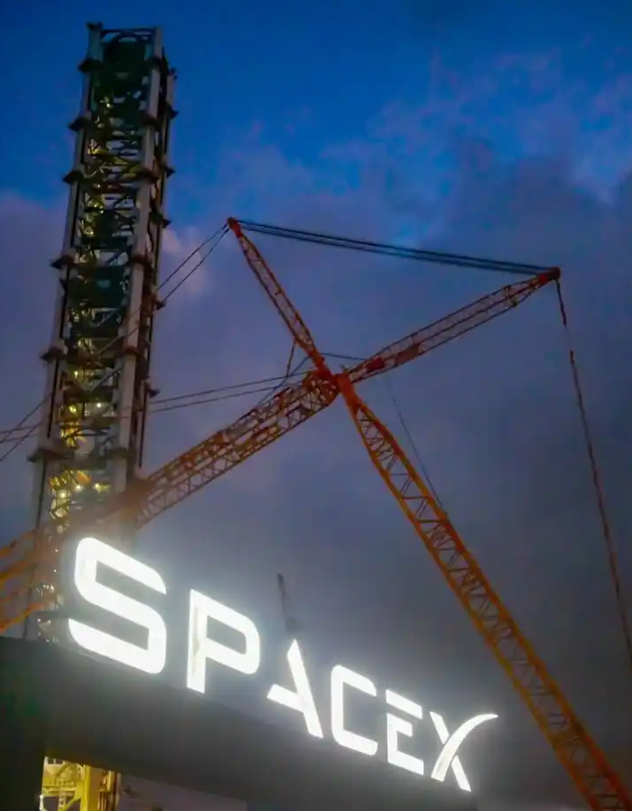 SpaceX警告投资者：马斯克可能重返政坛