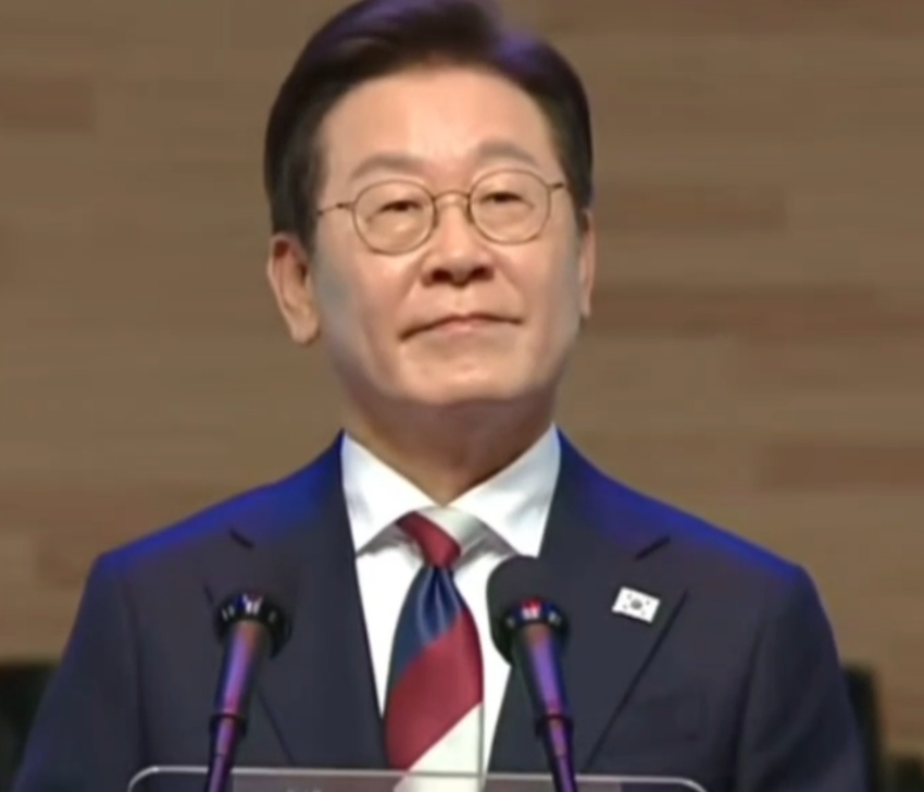 韩国总统李在明与贝莱德CEO讨论AI合作