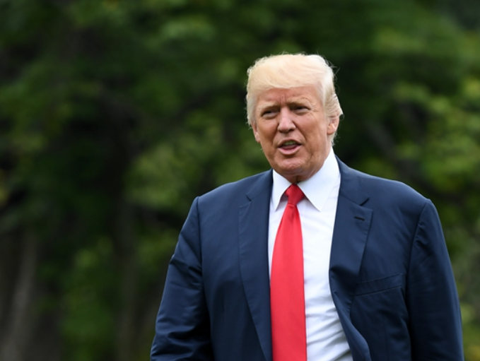 特朗普称将会见"几位"美联储主席候选人