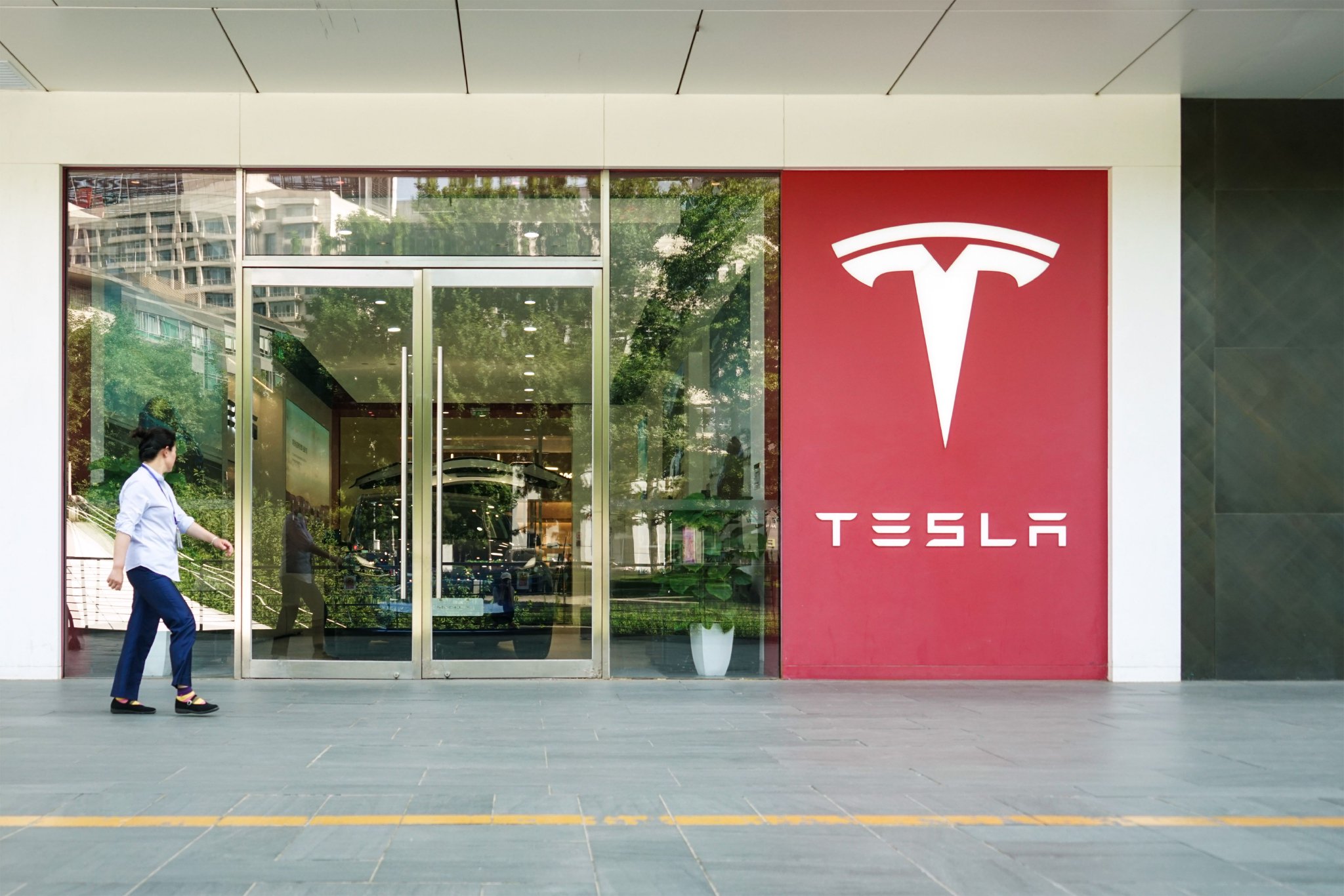 特斯拉中国推出5年0息和7年超低息购车方案